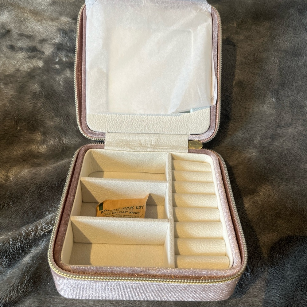 Summer & Rose luxe travel jewelry case - Picture 6 of 8